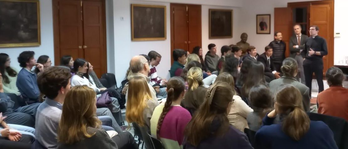 Concluyó el ciclo del COF «¿Esclavos del tiempo?»