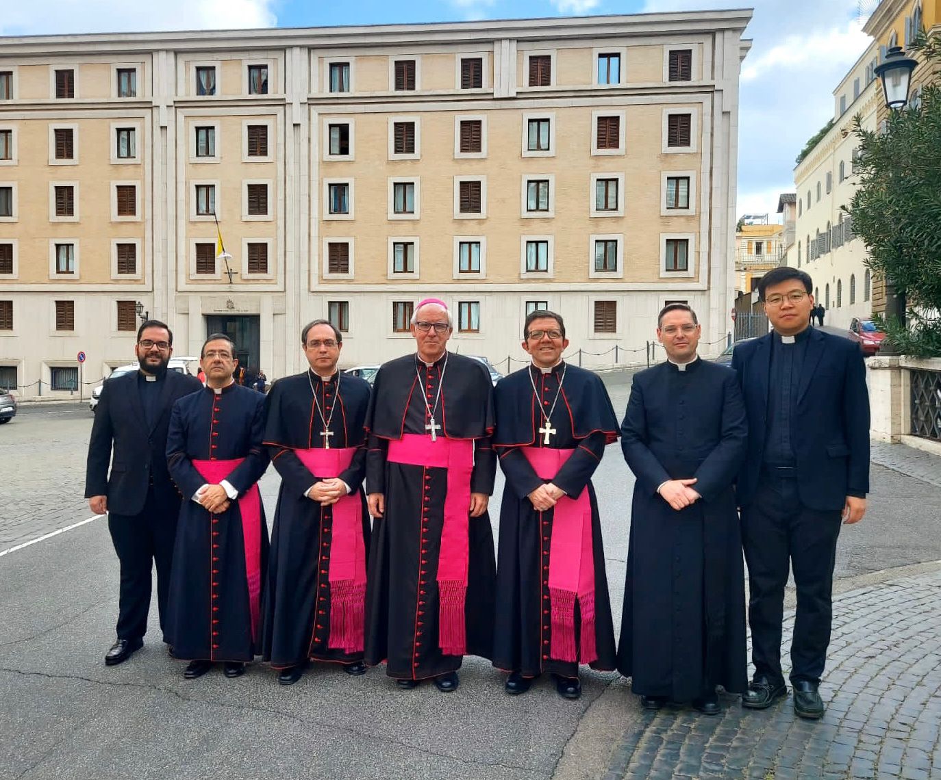 Delegación diocesana en las exequias del Papa Francisco